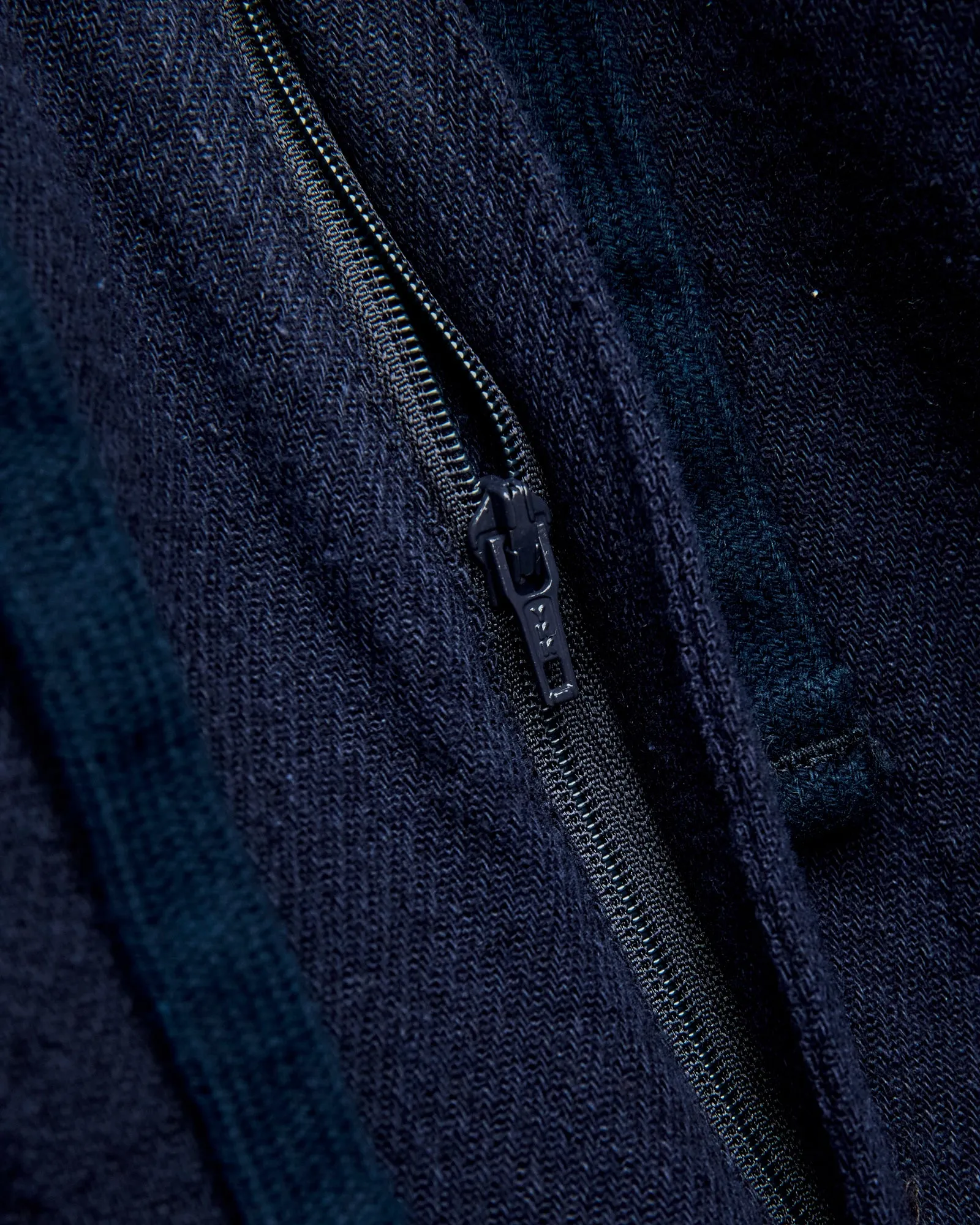 2-Pleat Linen Relax Trousers in Navy
