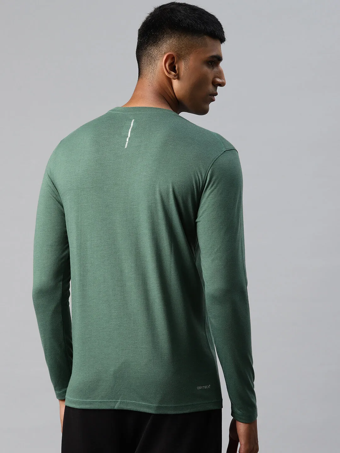 Alcis Men Typography Printed Sports T-shirt with Reflective Detail