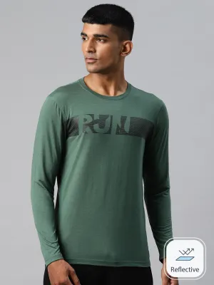 Alcis Men Typography Printed Sports T-shirt with Reflective Detail