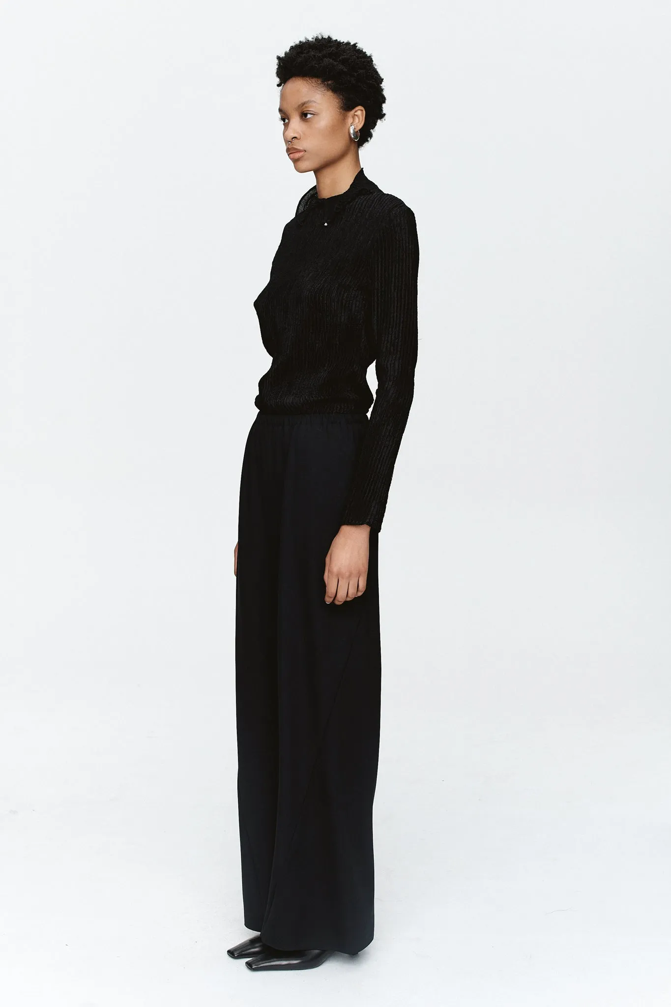 Alicia Pant | Black