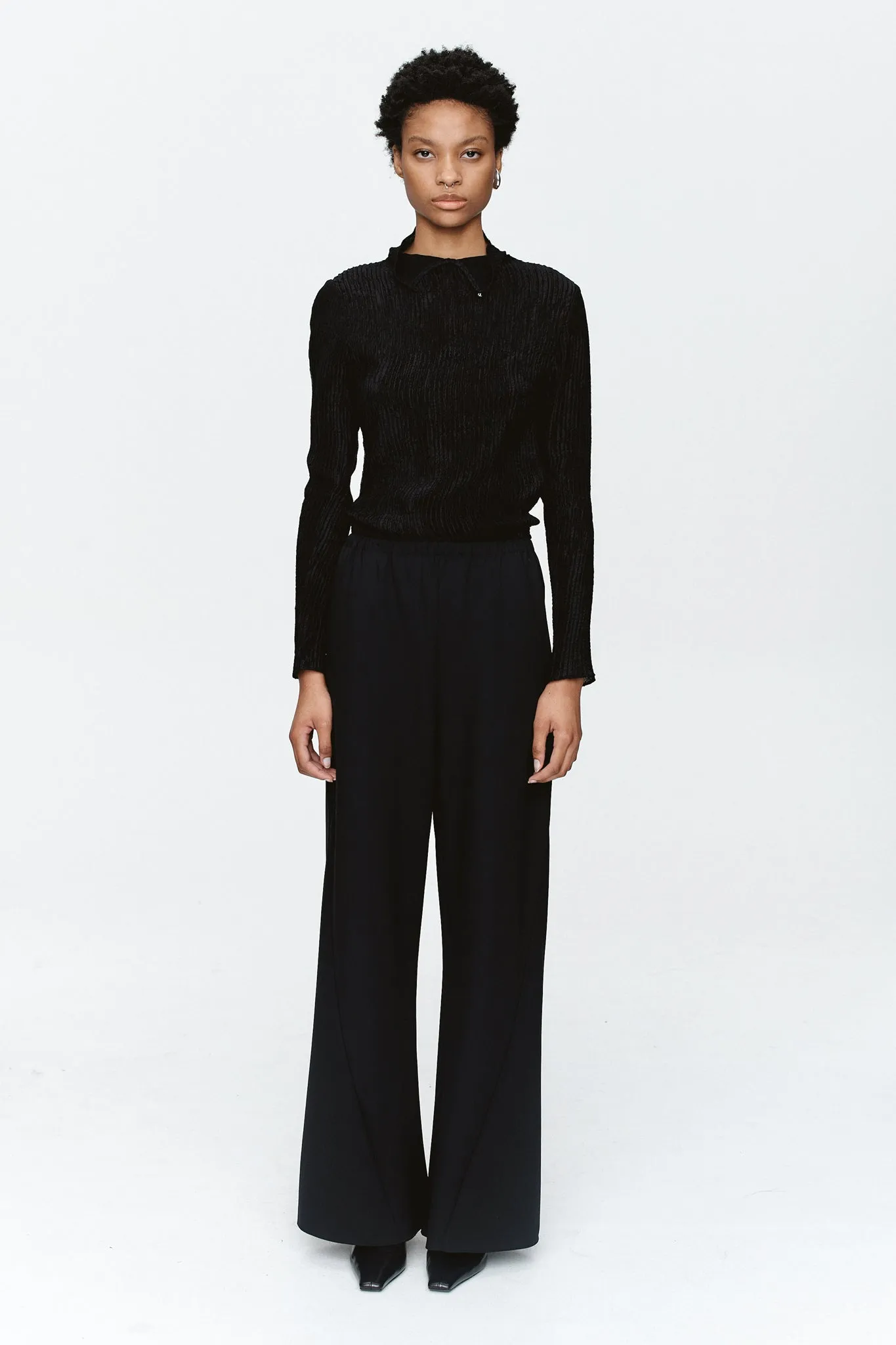 Alicia Pant | Black