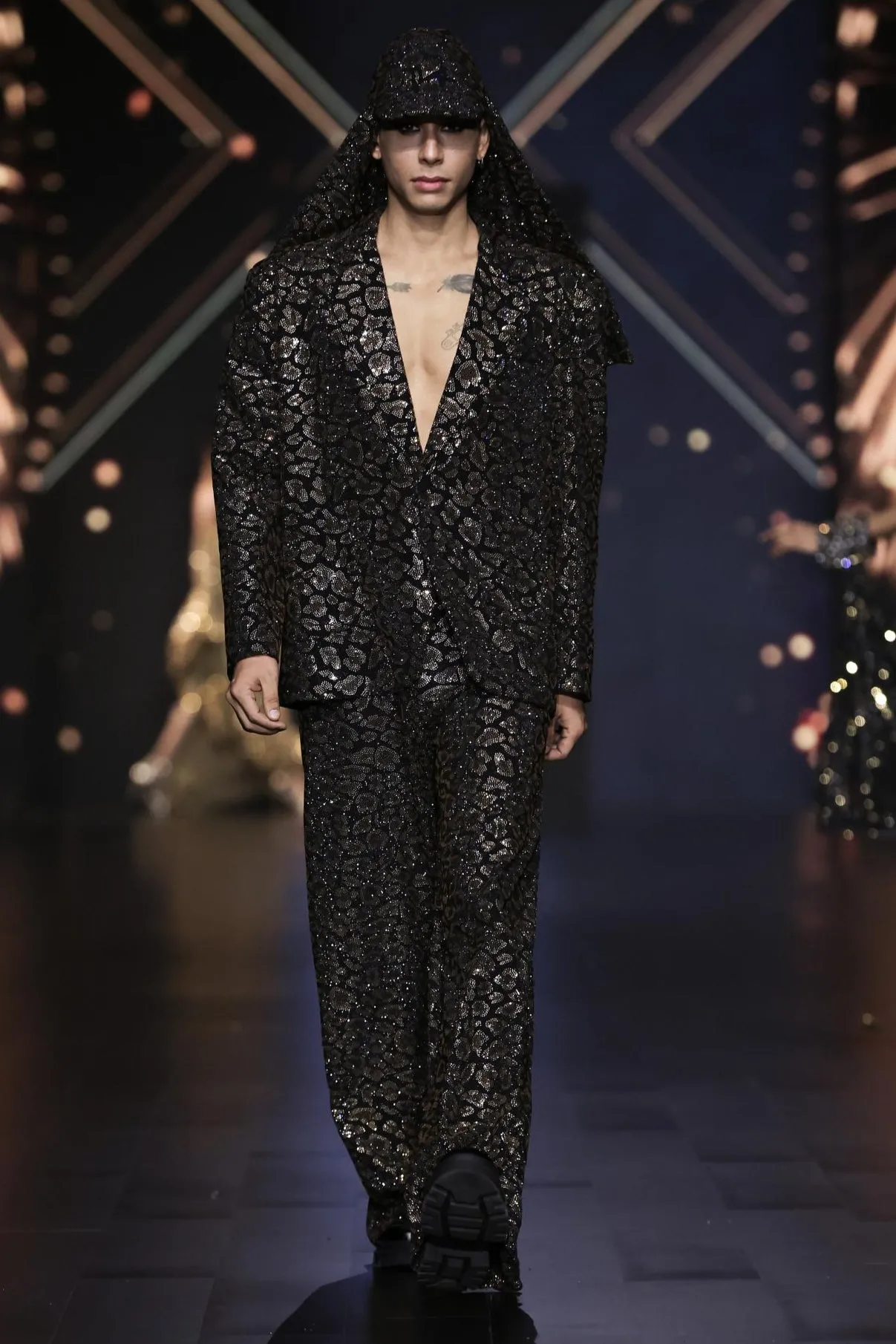 Black boxy chic titi co-ord