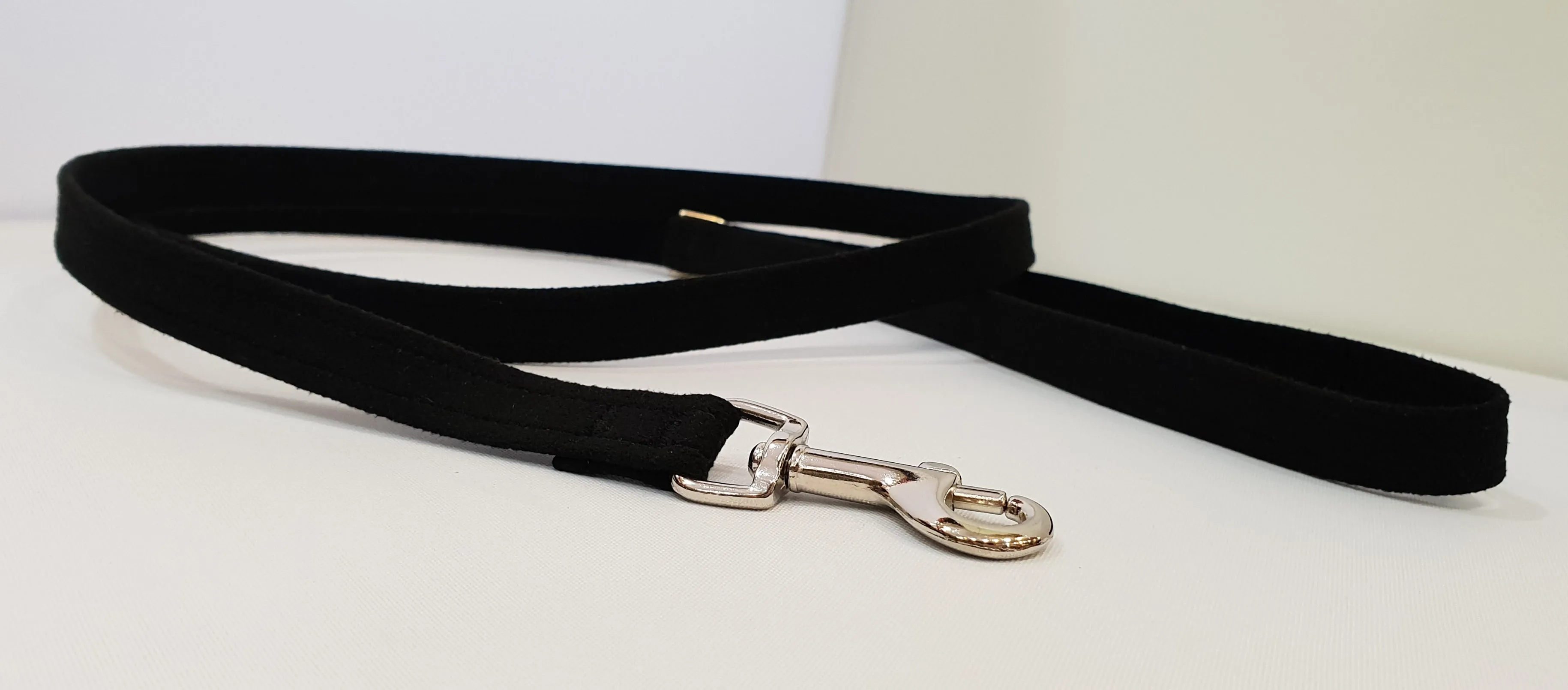 Black Microsuede 1/2" x 4' Leash - Plain