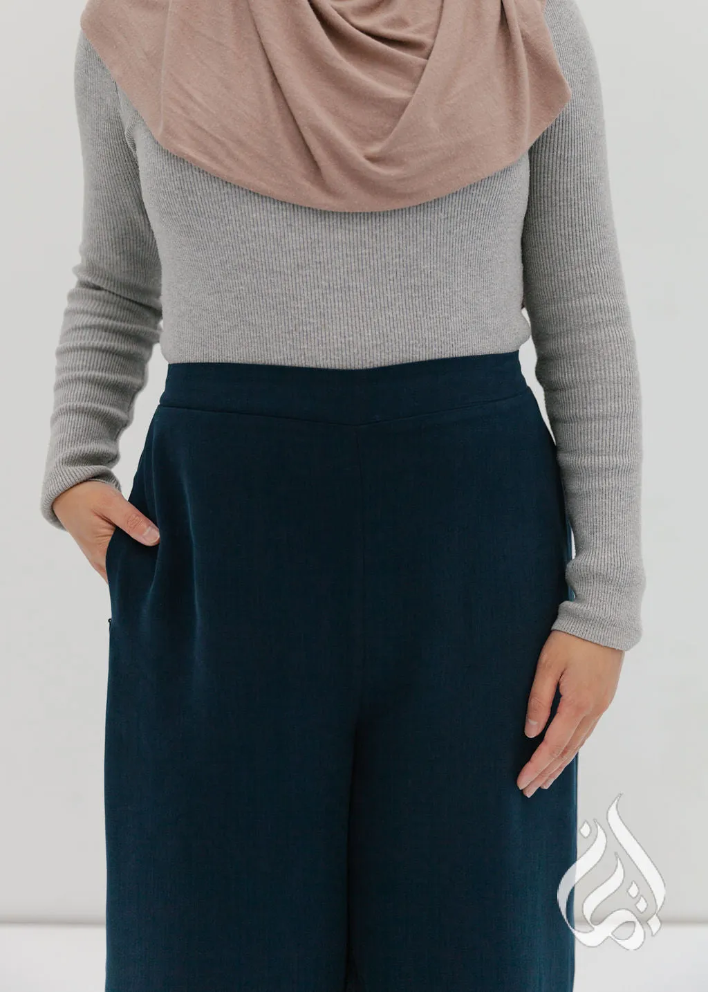 Classic Loose Fit Pants - Dawn Navy
