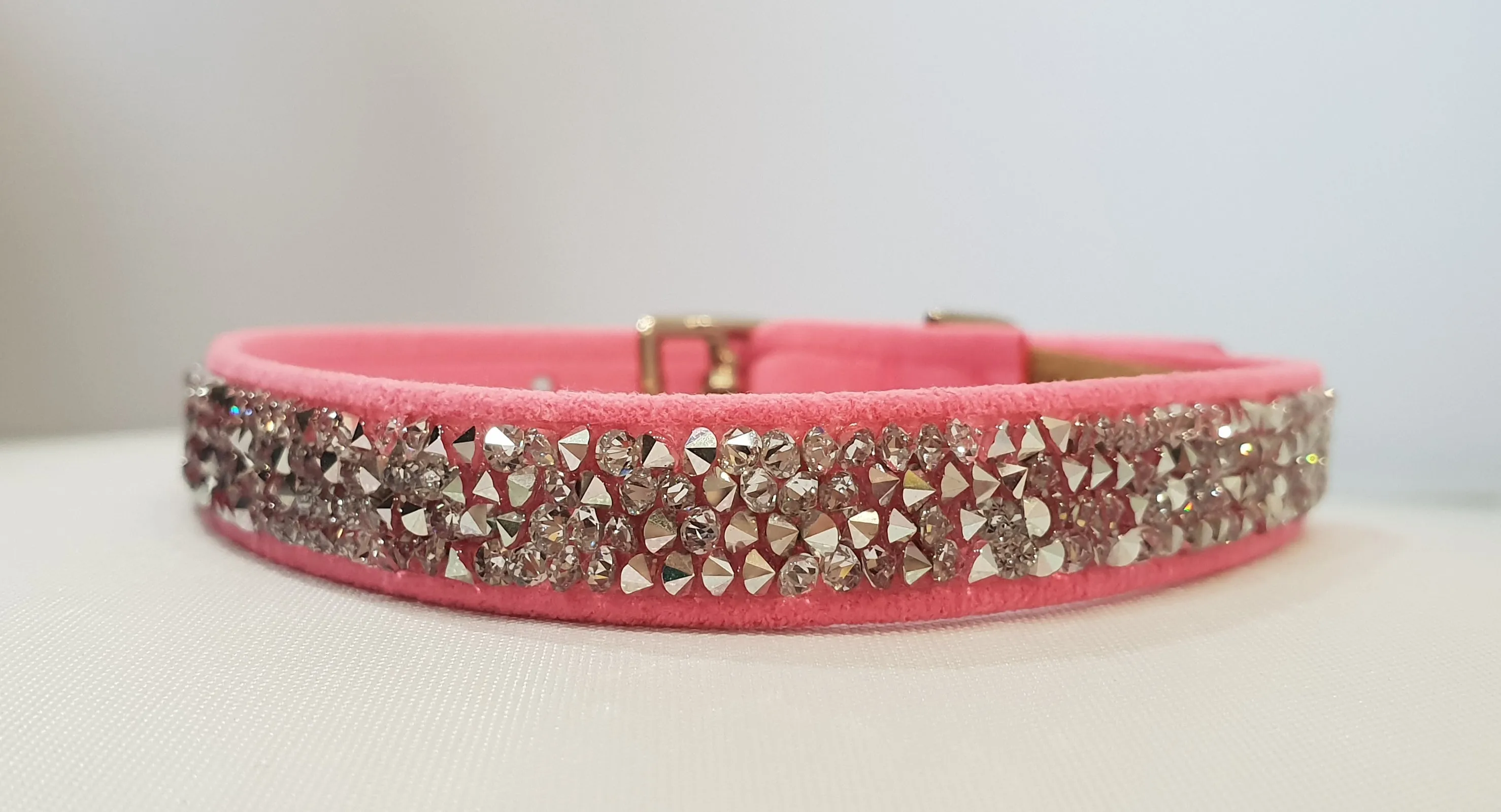 Crystal Rock Microsuede 1/2" Collar