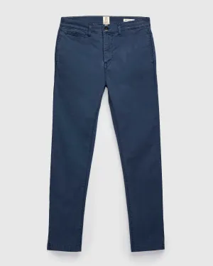 Everyday Chino in Washed Blue