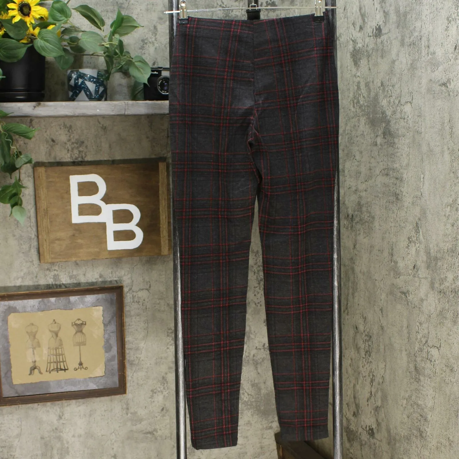 Hippie Rose Women's Junior Fit Plaid Pull On Ponte Pants Plaid Gray Small