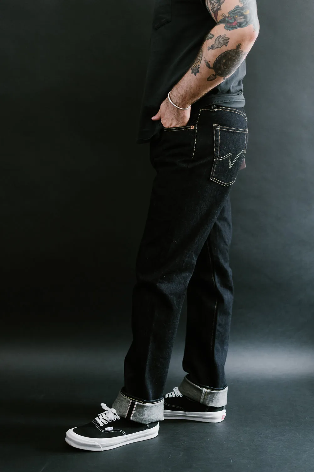 IH-888S-142 - 14oz Selvedge Denim Medium/High Rise Tapered Cut Jeans - Indigo