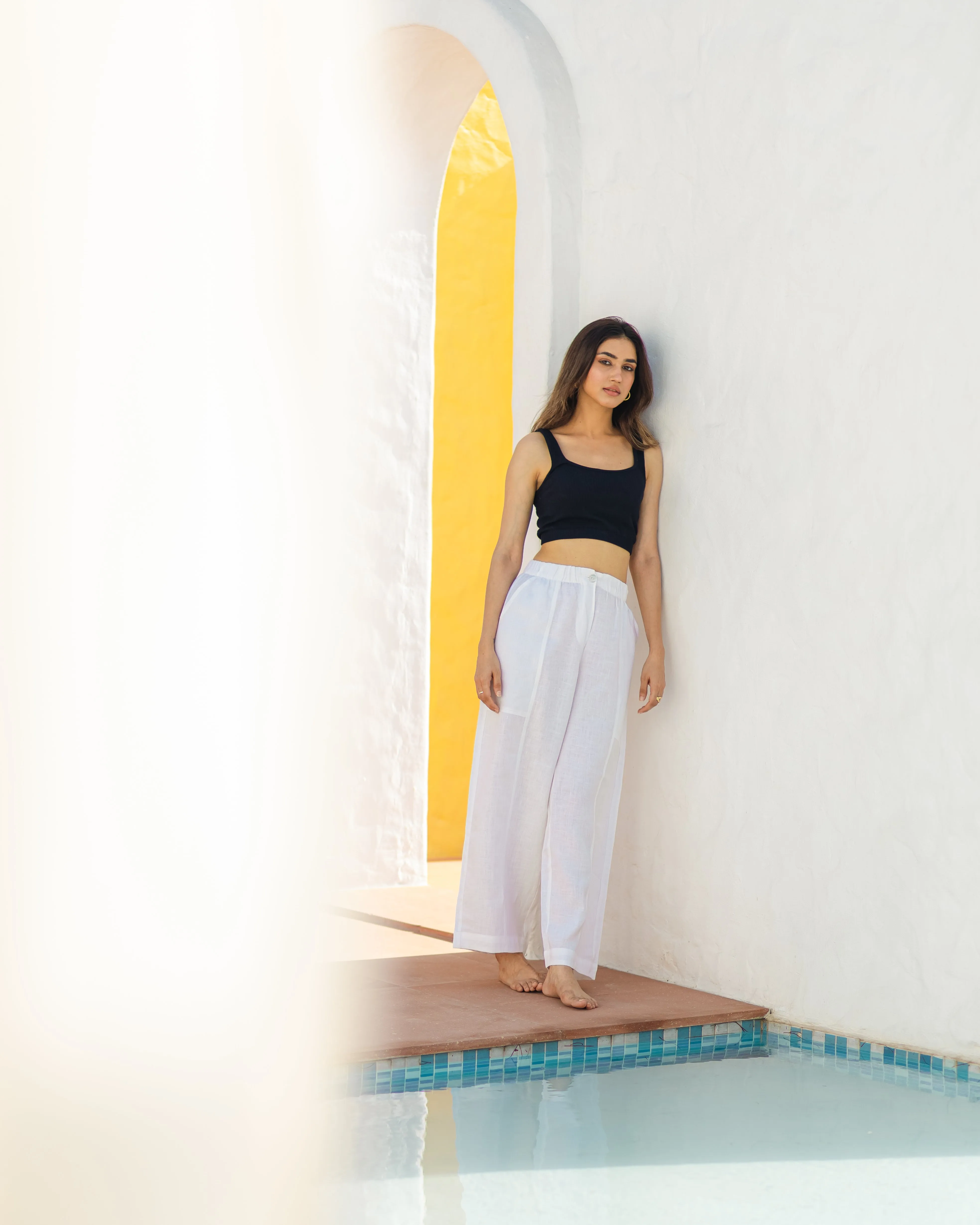 Linen Barrel Pants White