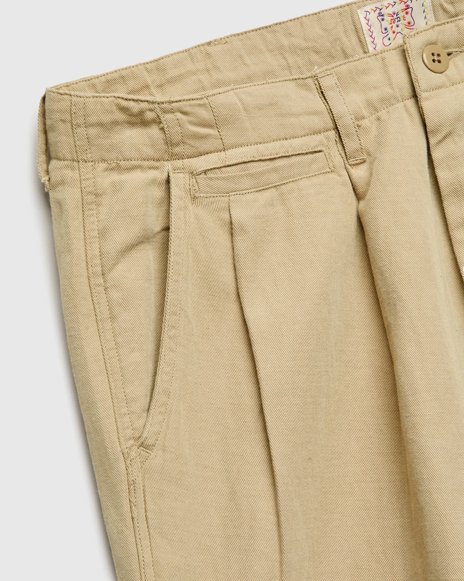 Linen Pleated Chino in Camp Khaki