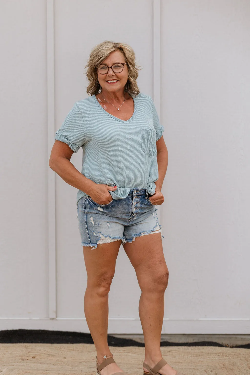 LUCEY RIBBED VNECK TOP WITH POCKET MULTIPLE COLOR OPTIONS