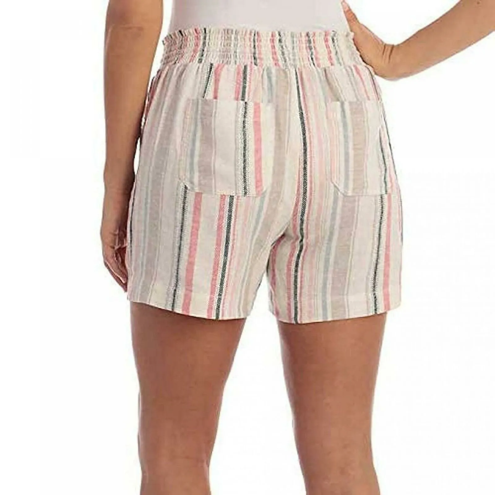 NWT Briggs Women's Smoked Waist Linen Blend Shorts. 1372191 Small