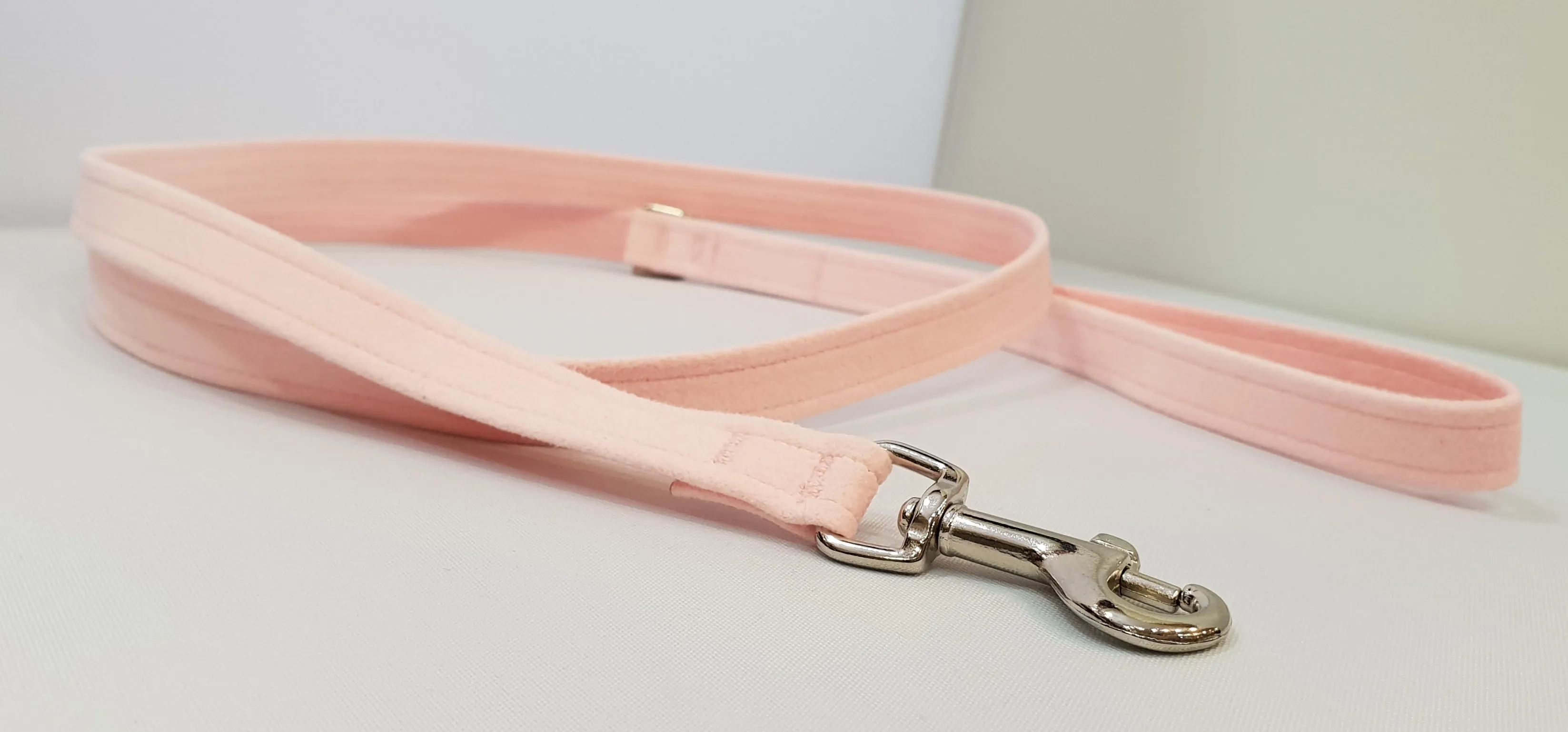 Pink PU Microsuede 1/2" x 4' Leash - Plain