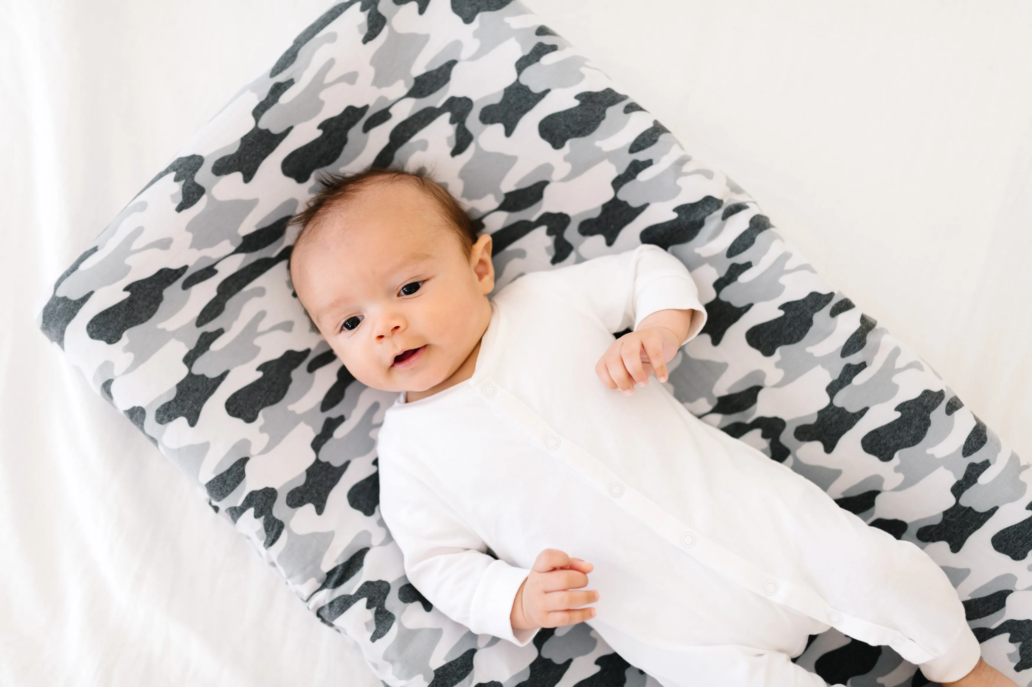 Premium Knit Diaper Changing Pad Cover - Gunnar