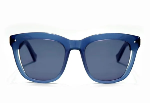 PUBLIC LIGHT: BLUE
