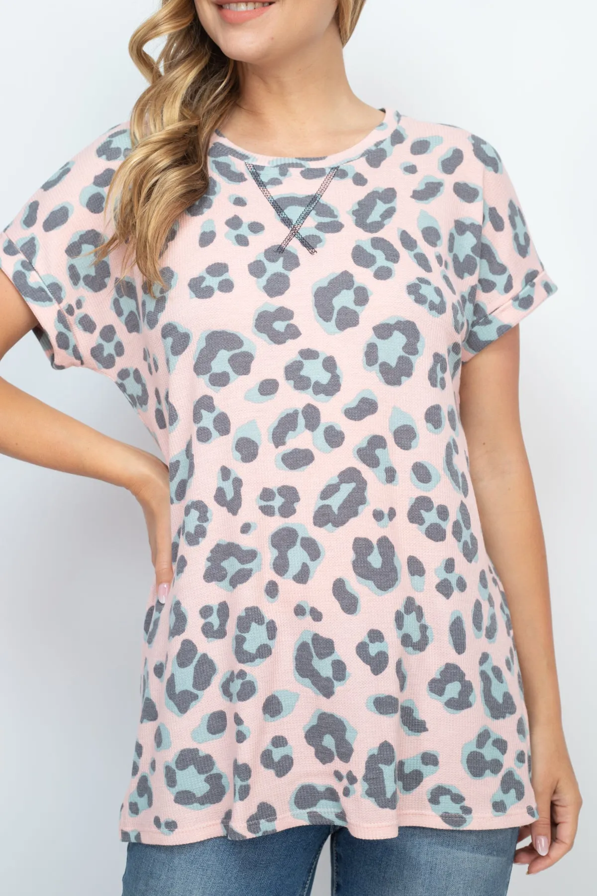 Rolled Sleeve Leopard Thermo Top