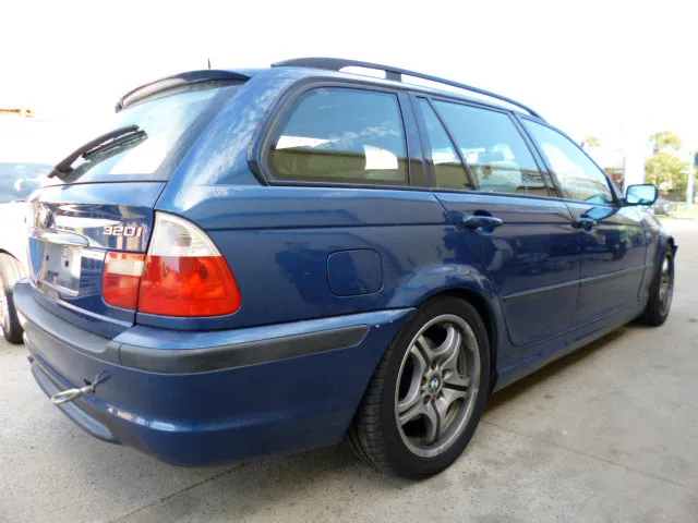 S2535 3' E46 Touring 320i M54 AUTO 2002/07