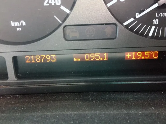 S2826 X5 E53 SAV 4.4i M62 AUTO 2002/01
