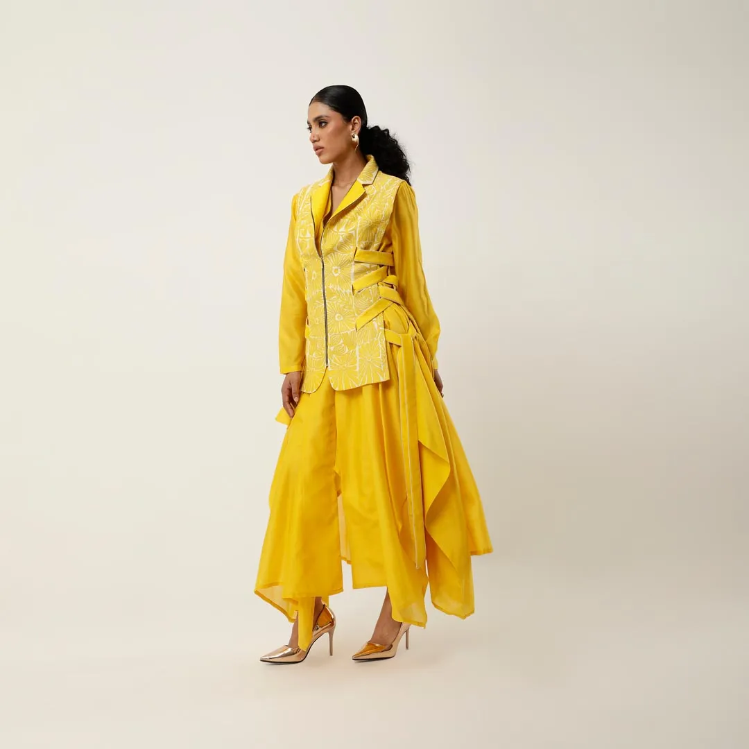 SIDE TIE UP CUTWORK JACKET WITH DRAPED INNER AND PANTS