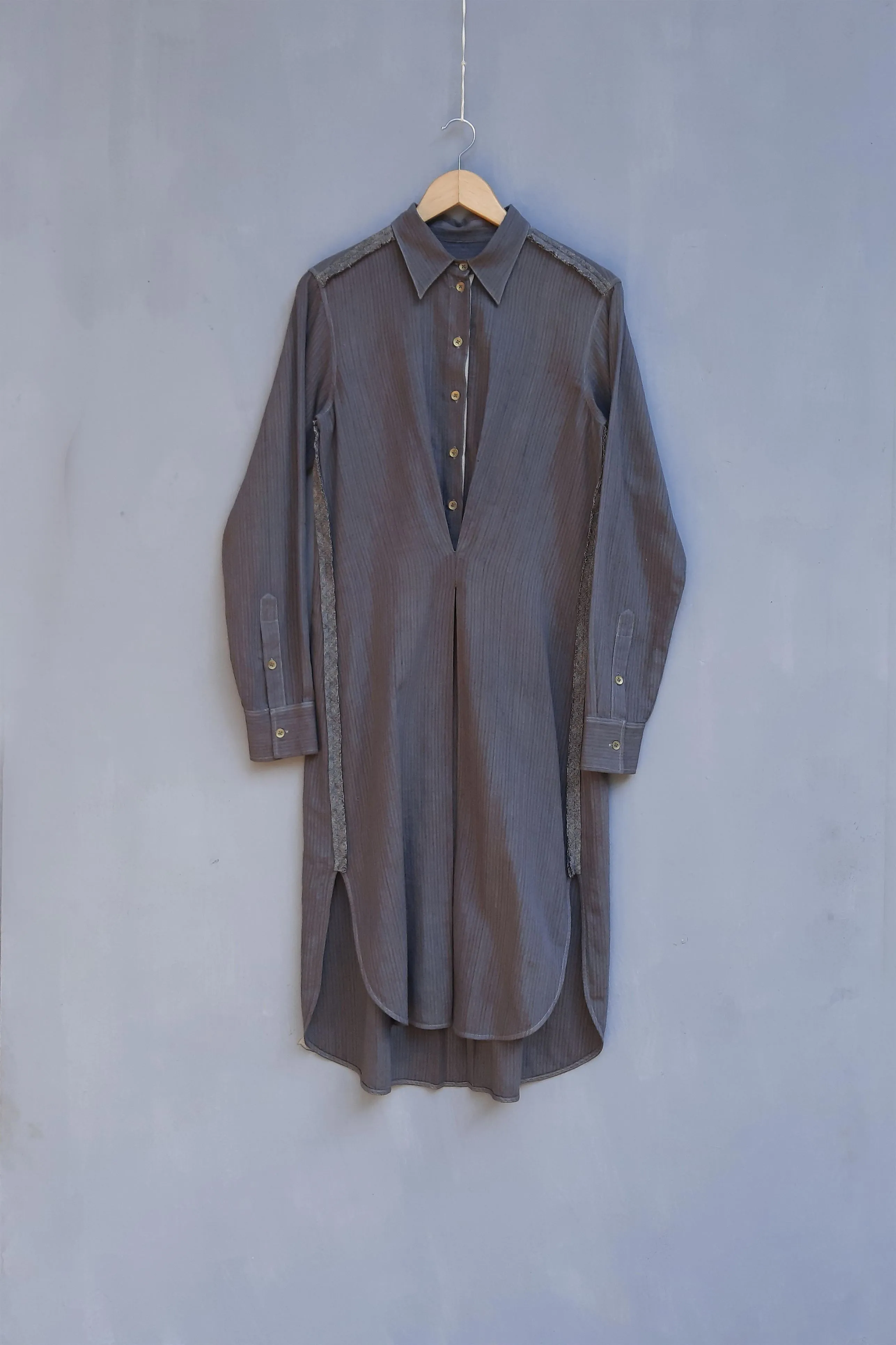 Urvashi Kaur   I   Longshan TUNIC MISA DRESS handwoven organic cotton slate TESSELLATE- 85