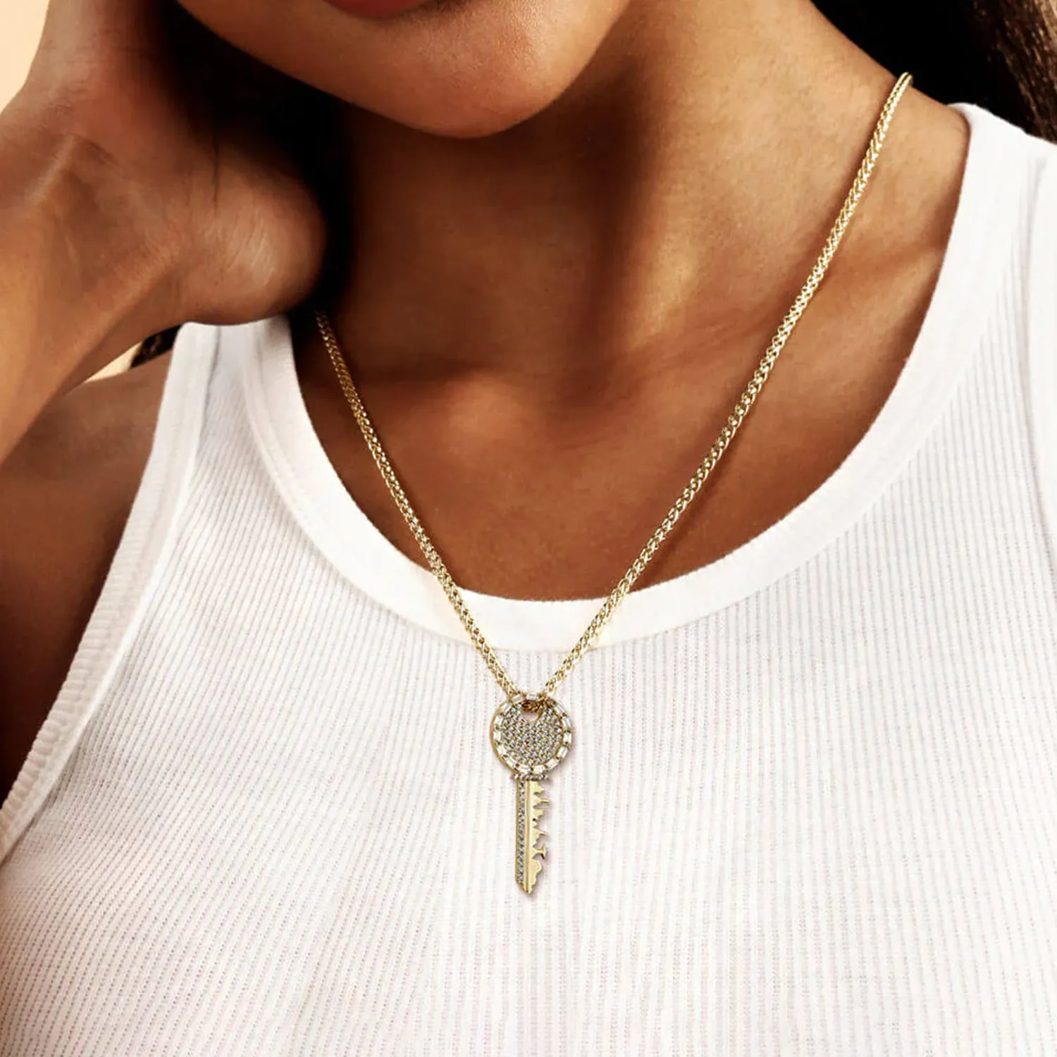 Women's APORRO City Key Pendant