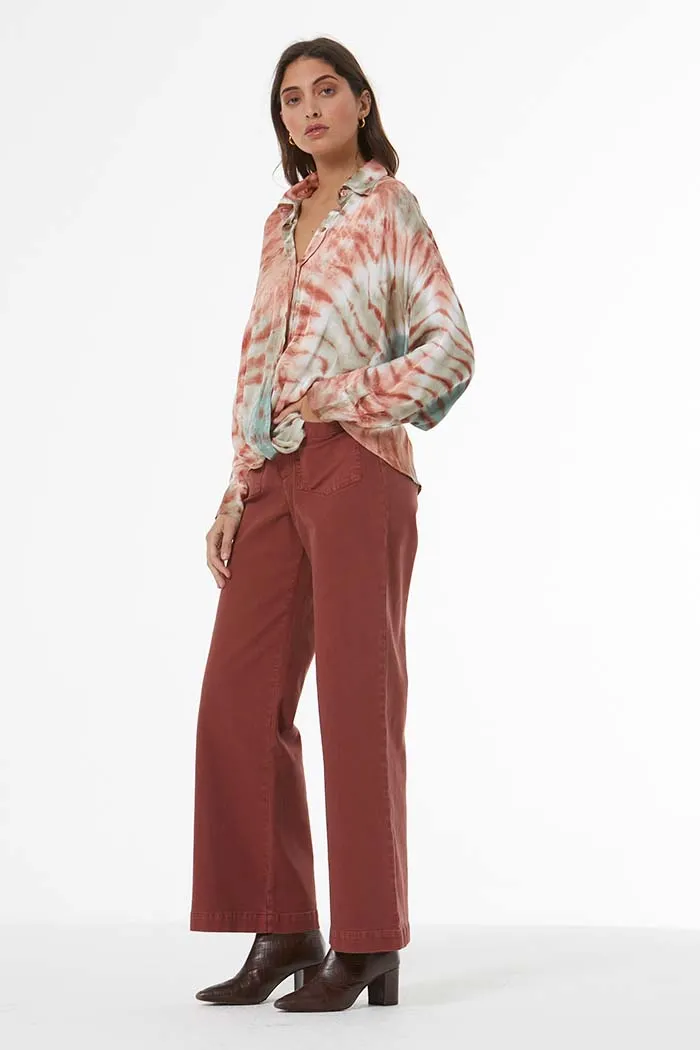 YFB Tourist Silky Top